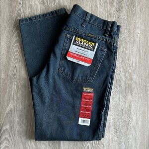 Rustler Men's medium Blue Heavyweight Straight Leg Jeans